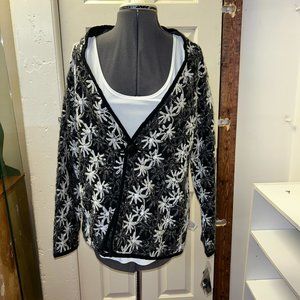 Floral knit button Sweater